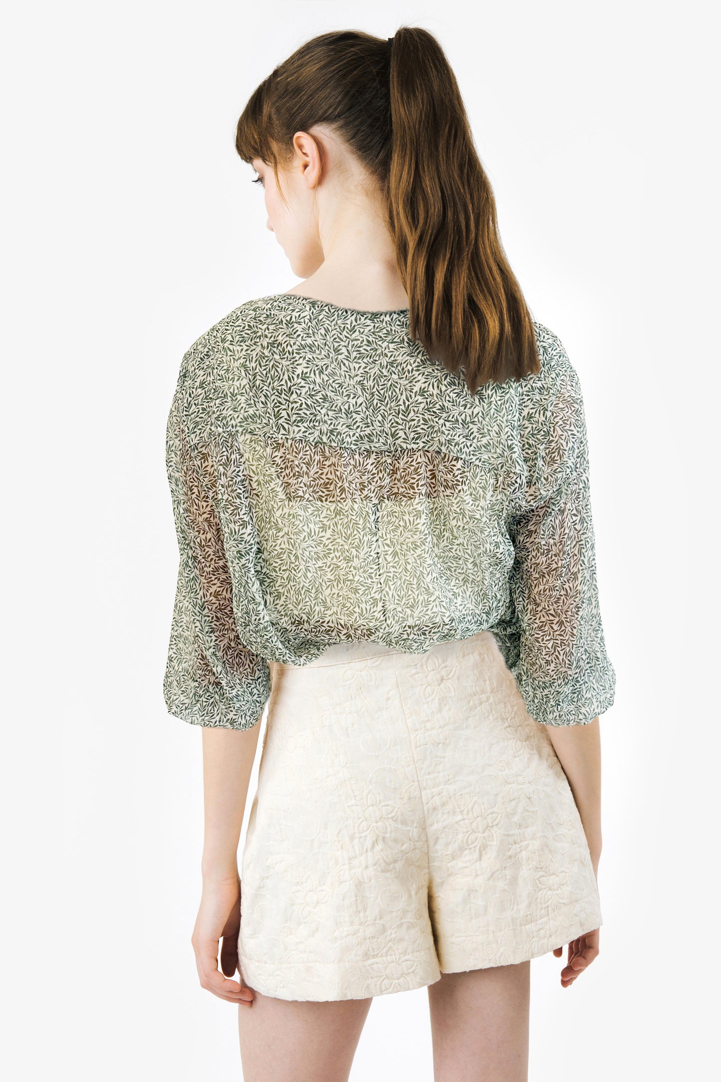 VITTORIA - Blusa in seta Leaves
