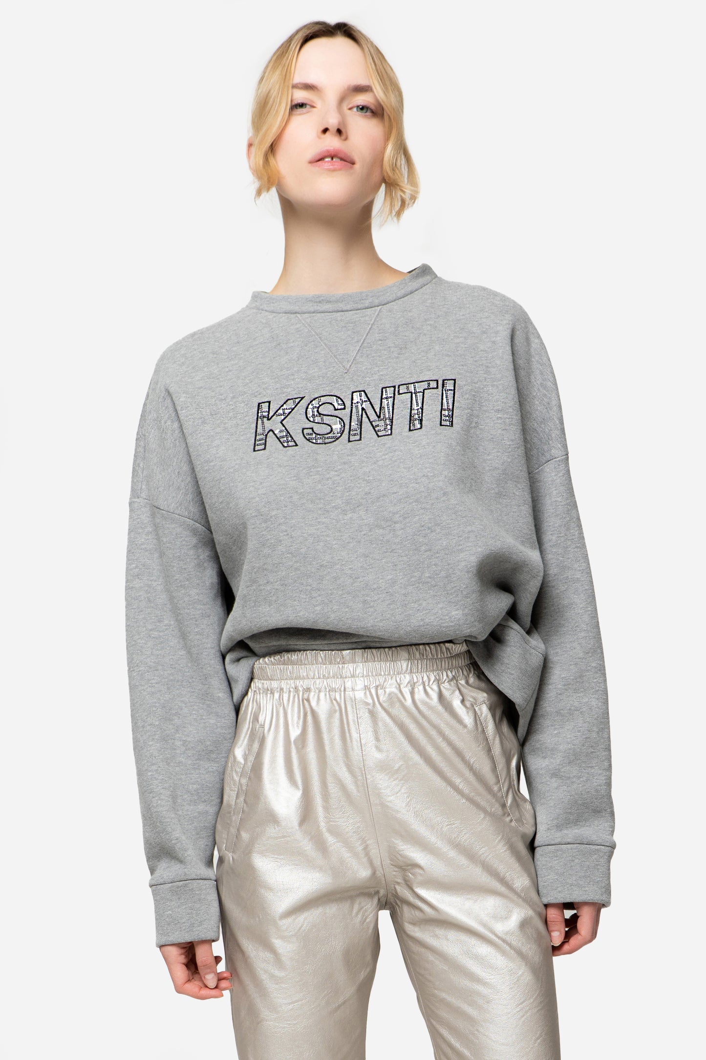 EMILY – Jogger in ecopelle Eccentric