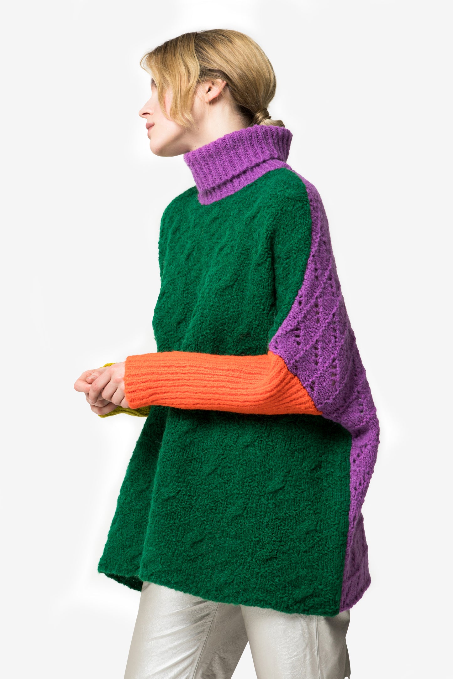 PEARL - Color block turtleneck poncho