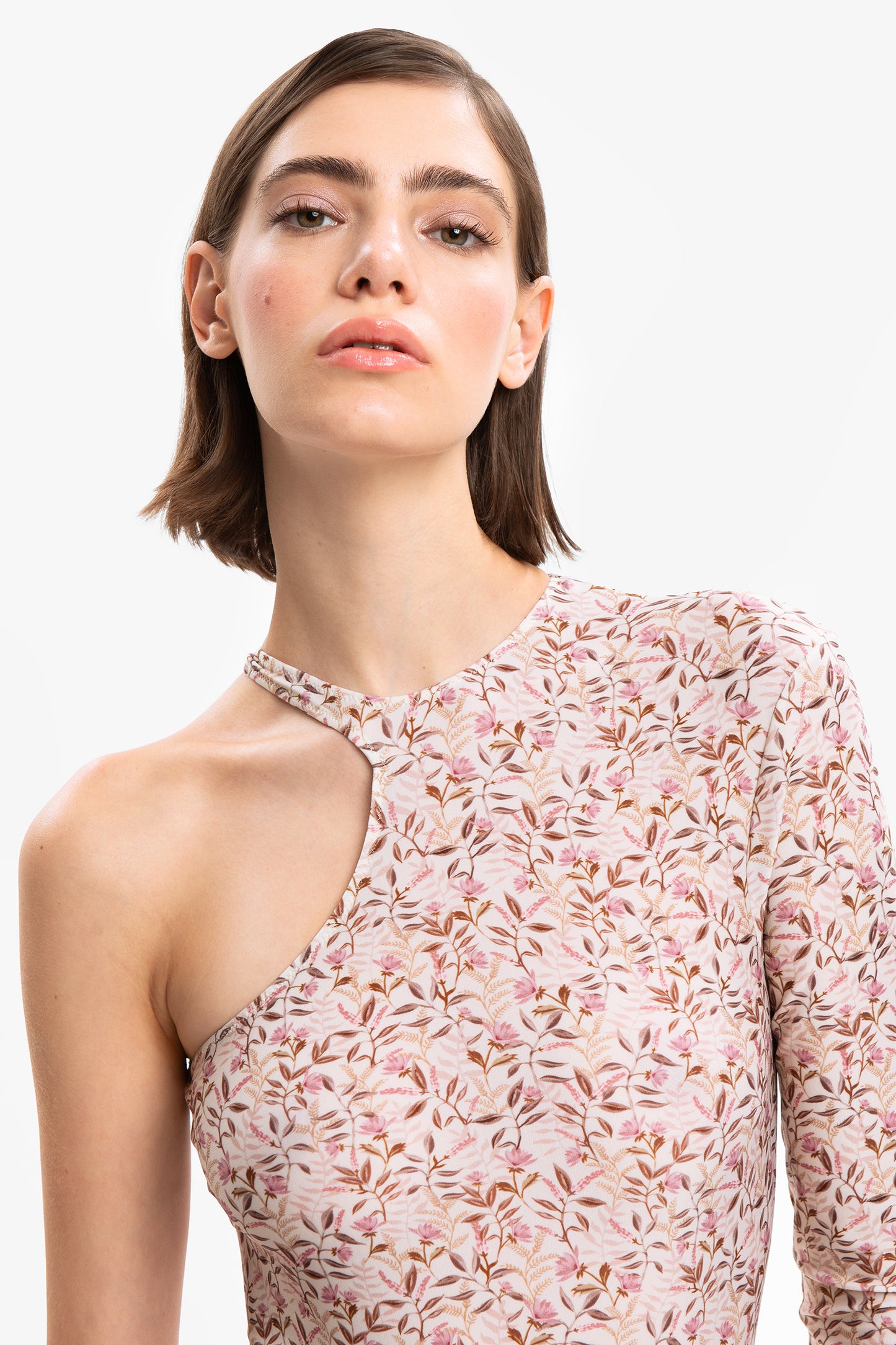 BETTY - One-shoulder one-piece Flores