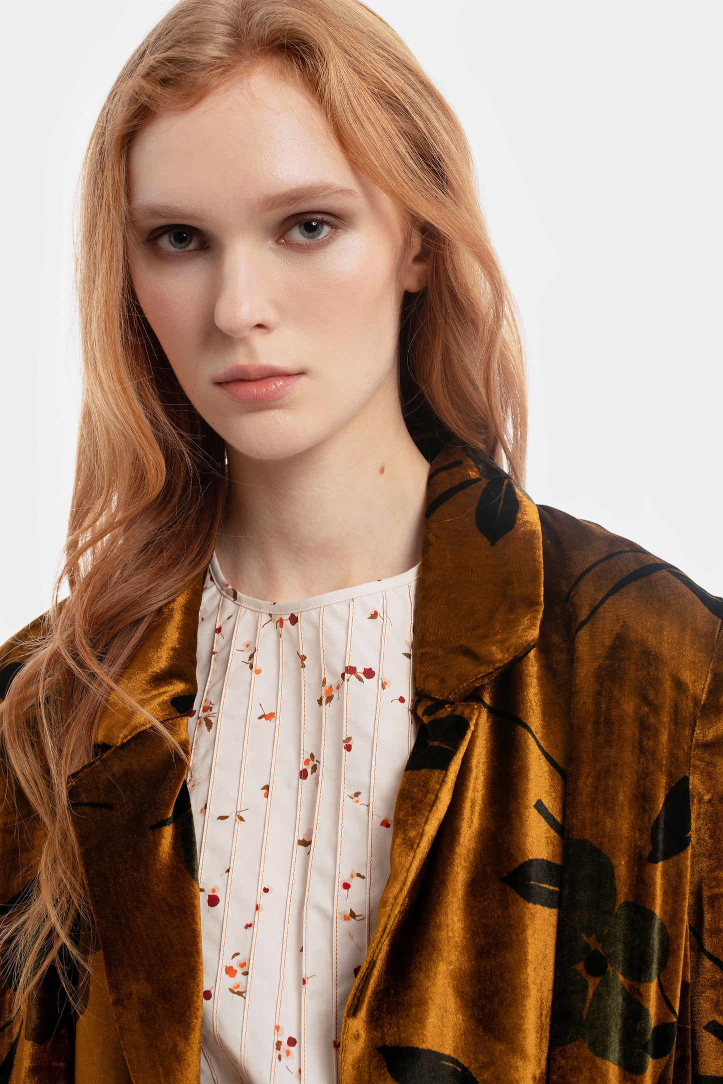 BASILIA - Velvet Duster