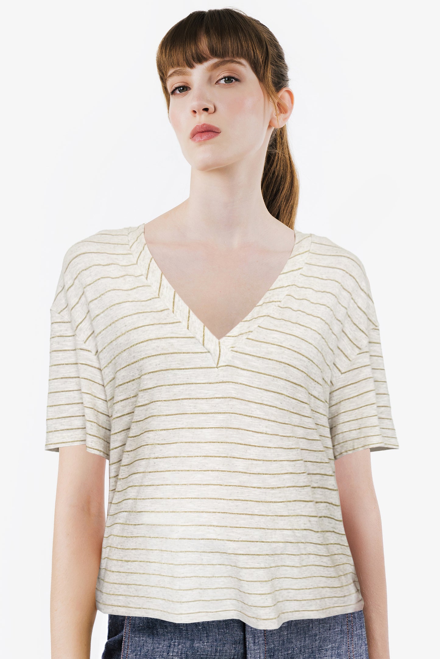 OLLI - V-neck T-shirt
