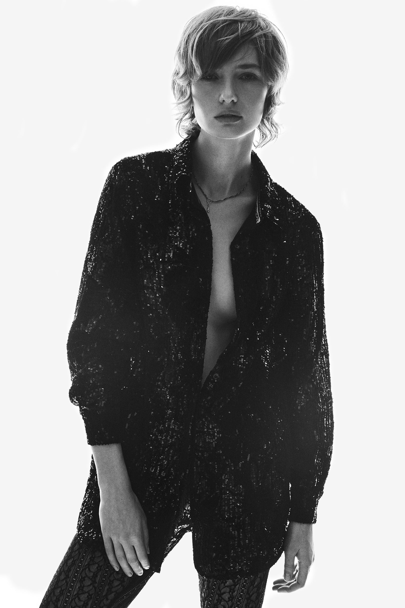 Kristina Ti LIA - Over black shirt