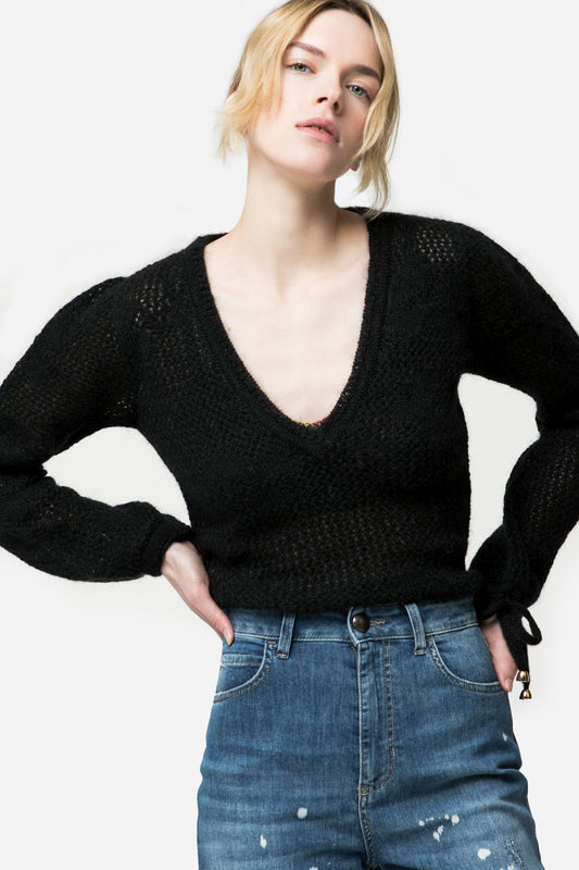 SELENE - V-neck sweater in Monochrome mohair wool