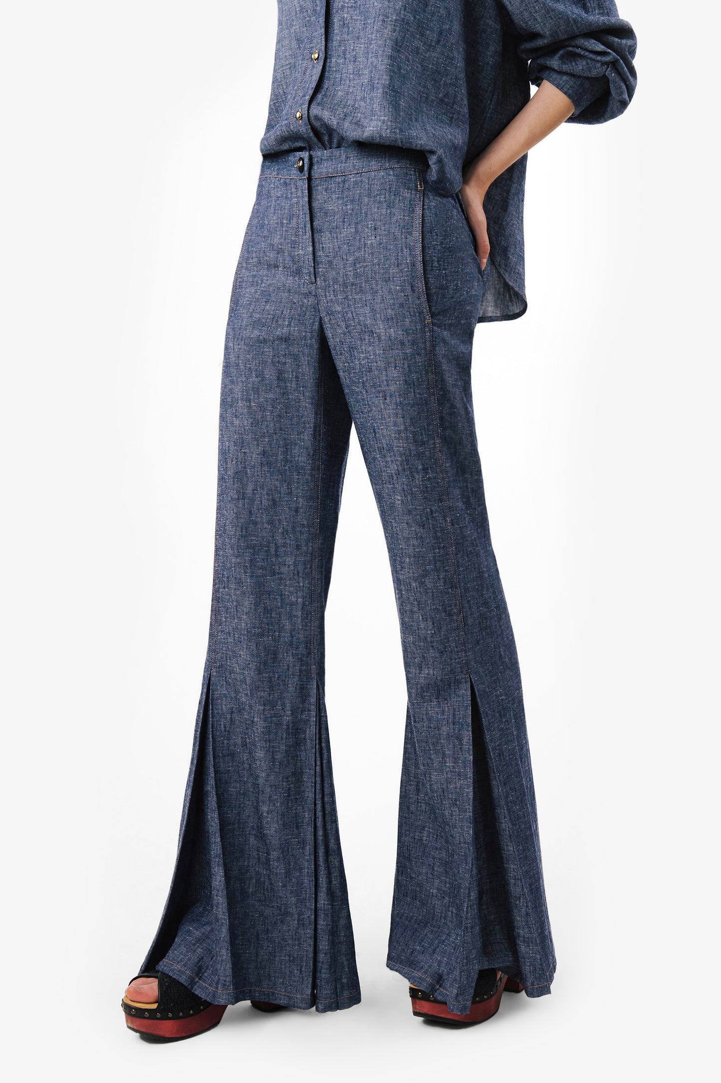 BEATRICE - Pantalone flared in lino effetto denim Indigo