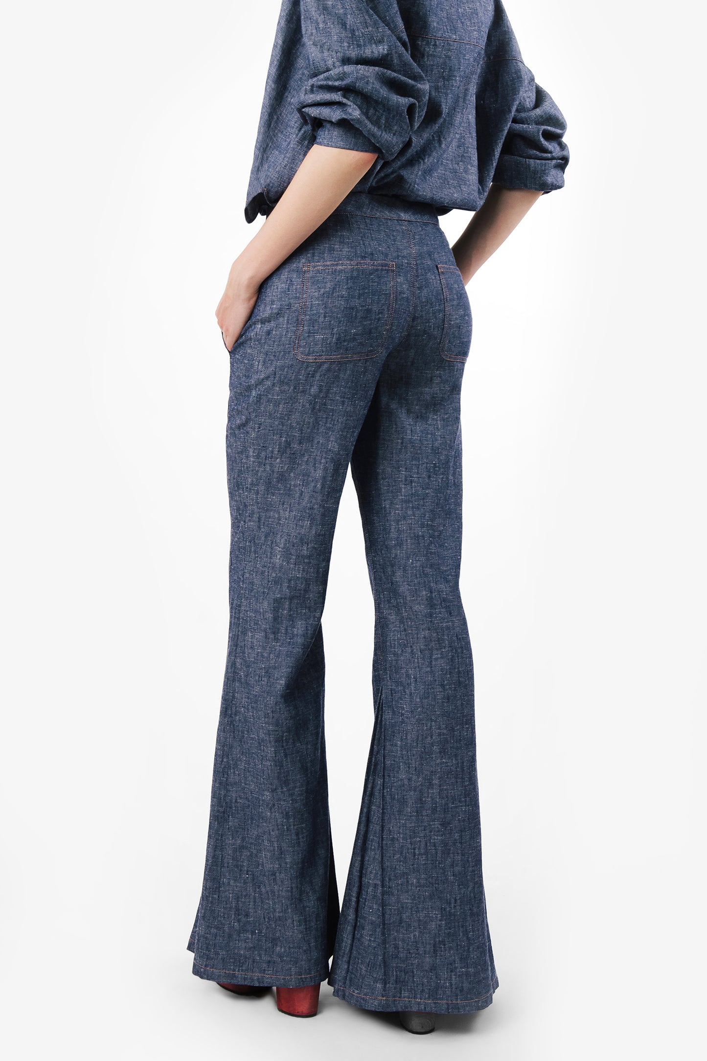 BEATRICE - Pantalone flared in lino effetto denim Indigo