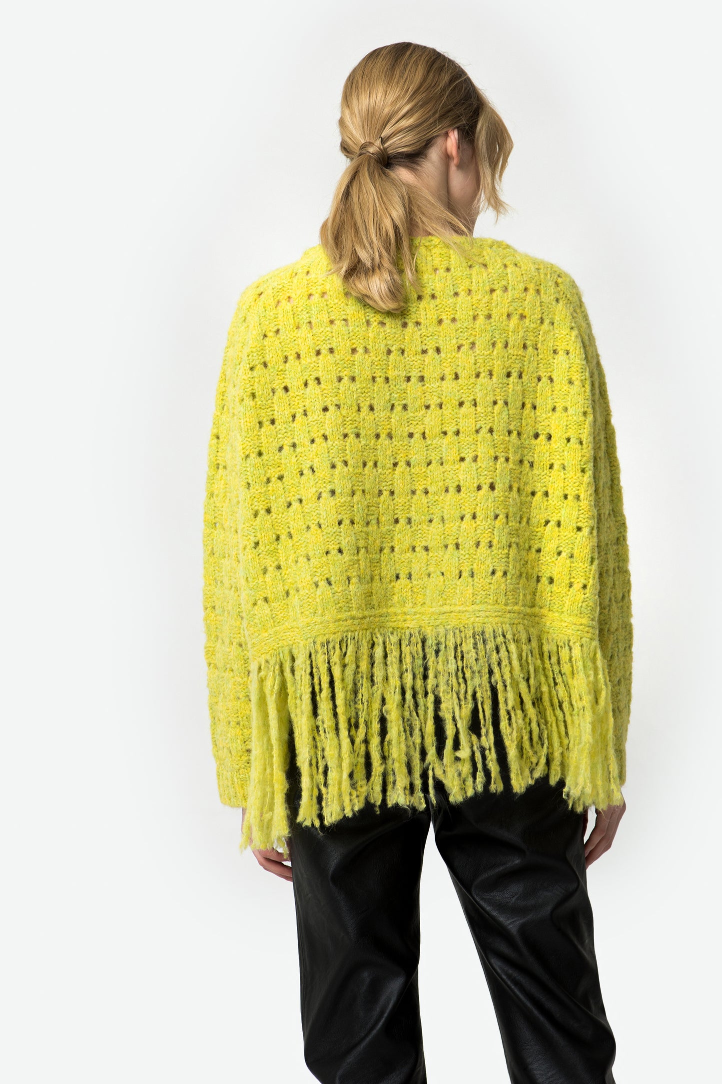 ESTER - Poncho with Thrilling fringes