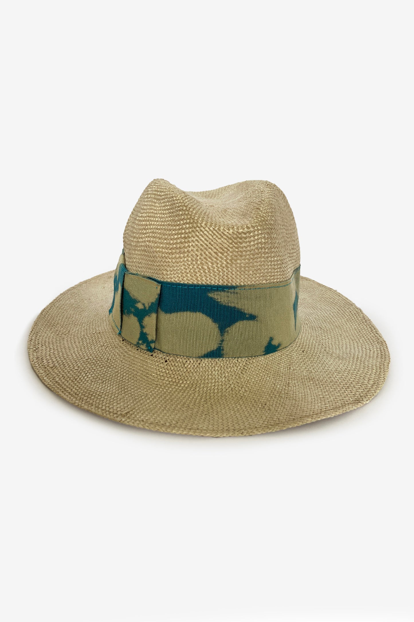 Animal print poncho + Hat + Straw bag